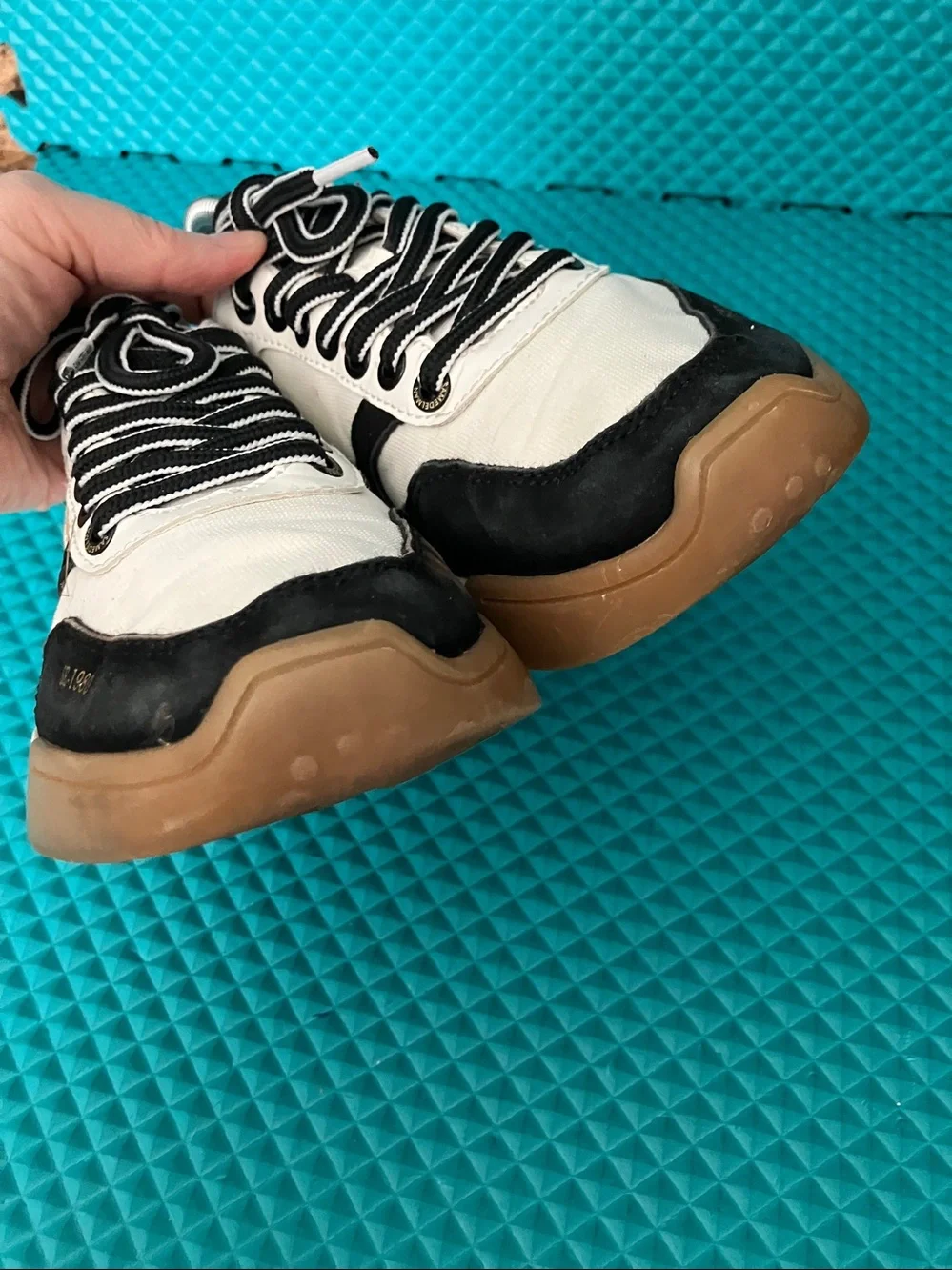 SAM EDELMAN Women Layla Black/White Suede Mixed Retro Inspired Sneakers | 8